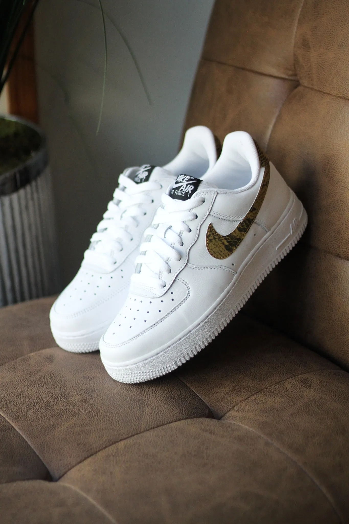 AIR FORCE 1 LOW RETRO PRM "ELEMENTAL GOLD"