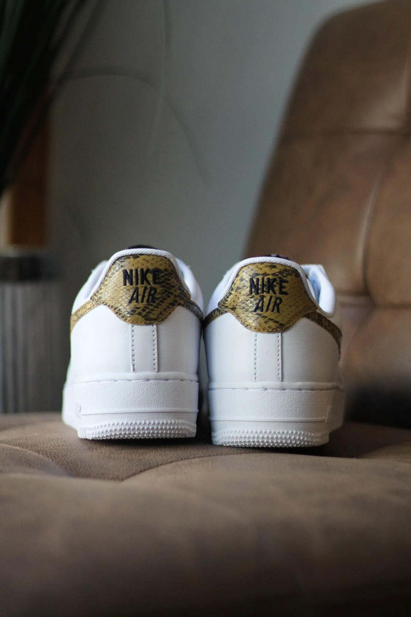 AIR FORCE 1 LOW RETRO PRM "ELEMENTAL GOLD"