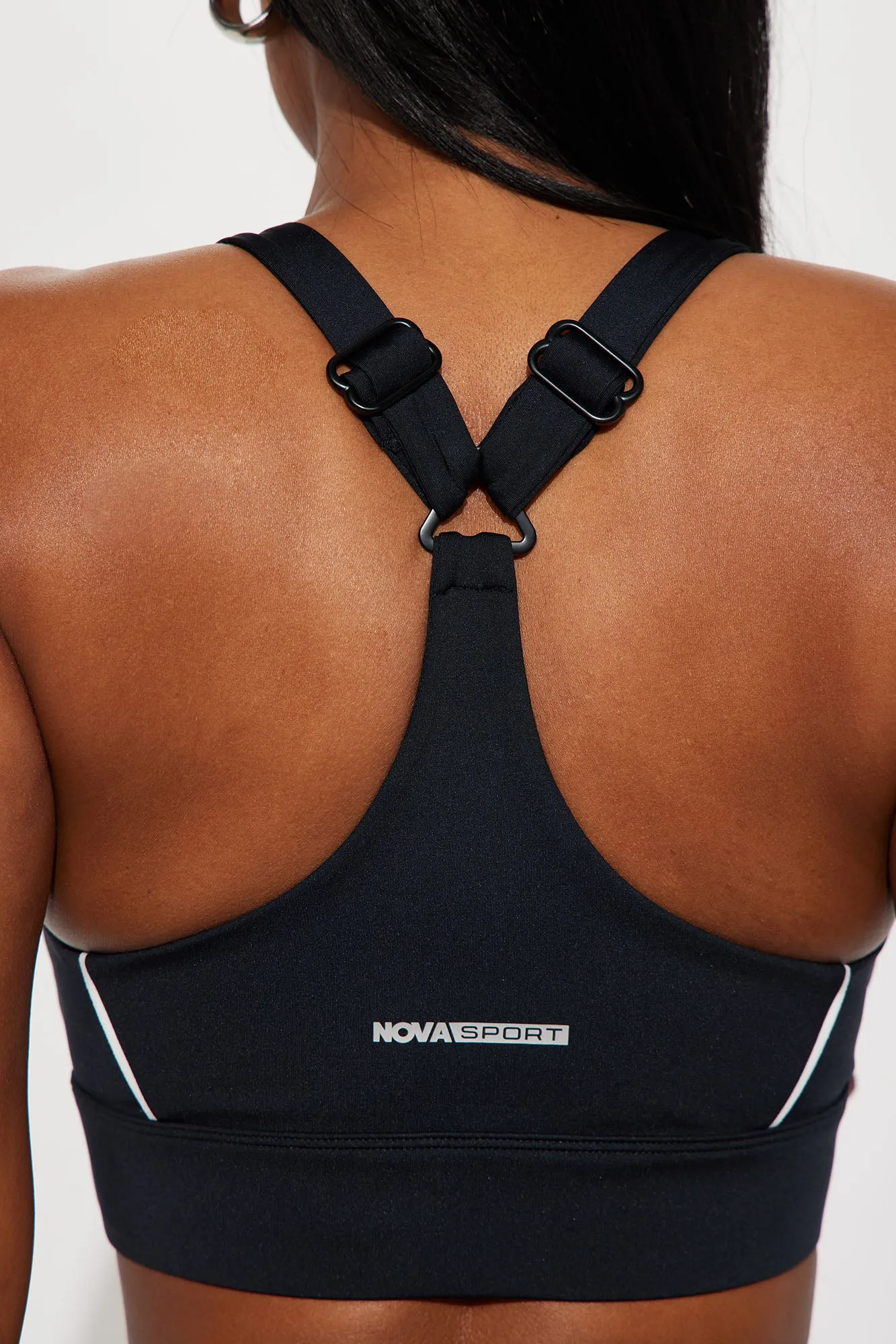 Aligned Elevate Sports Bra - Black