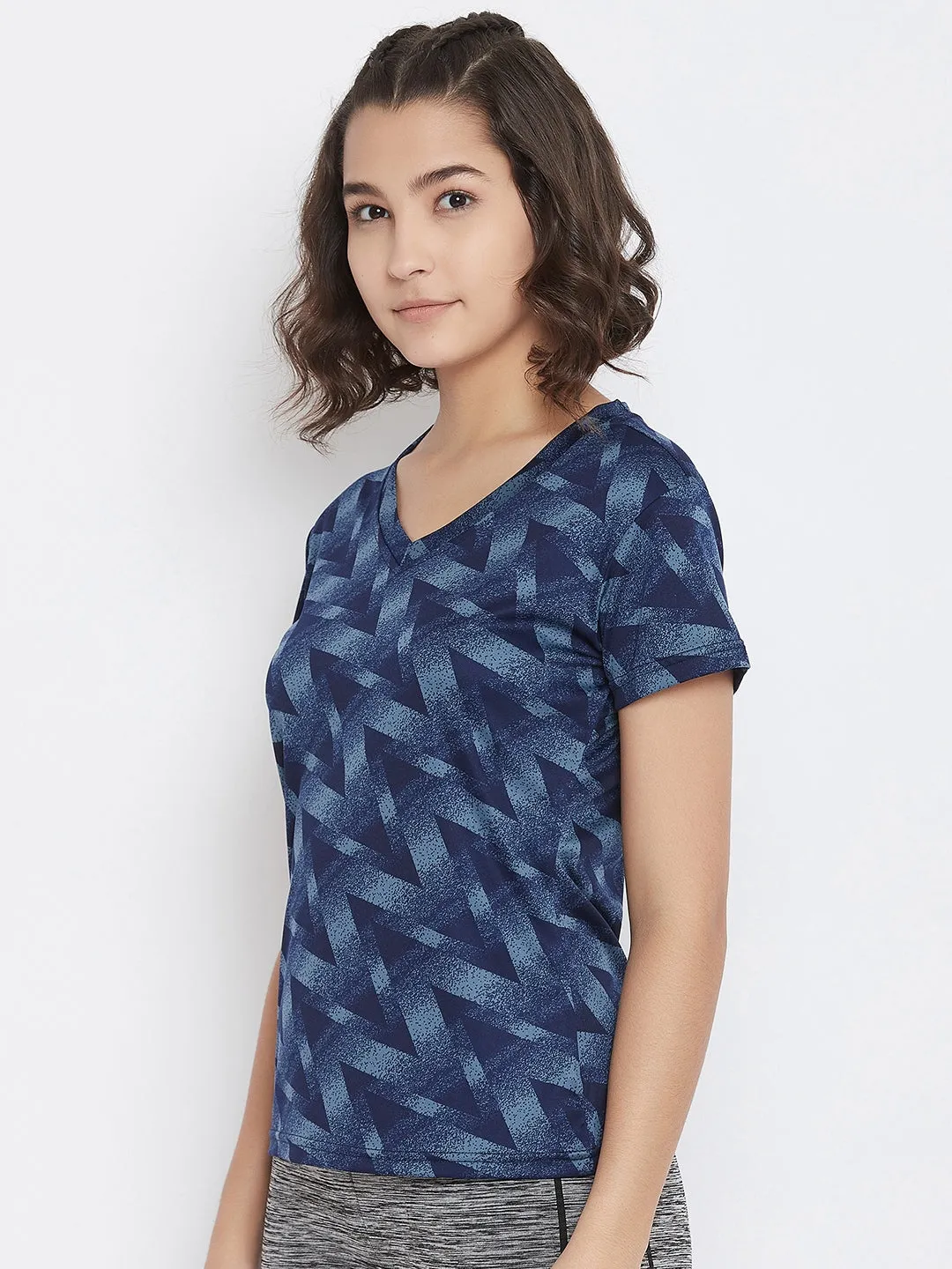 JUMP USA Women Navy Blue Geometric Print V-Neck Sports T-shirt