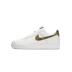 Nike Air Force 1 Low Retro Premium QS Shoes